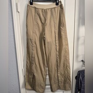 Lululemon RARE Lightweight Woven Snap-Leg Super-High-Rise Pant